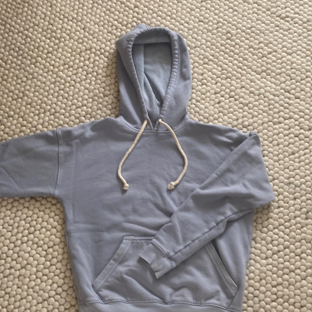 Cozy lavender hoodie with pocket.